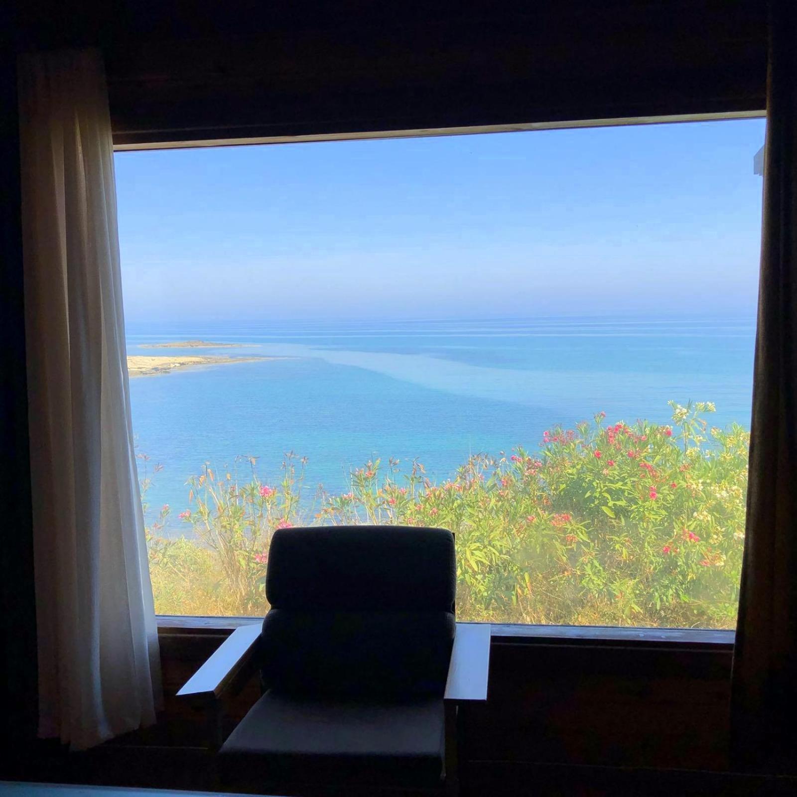 Agios Georgios  Zambak Holiday Village & Restaurant Superb Seafront Location ! מראה חיצוני תמונה