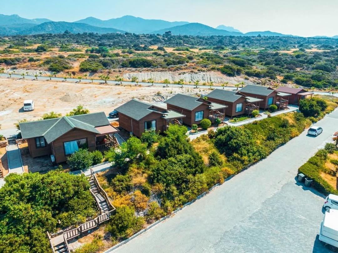 Agios Georgios  Zambak Holiday Village & Restaurant Superb Seafront Location ! מראה חיצוני תמונה