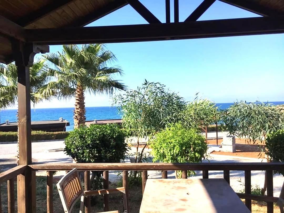 Agios Georgios  Zambak Holiday Village & Restaurant Superb Seafront Location ! מראה חיצוני תמונה