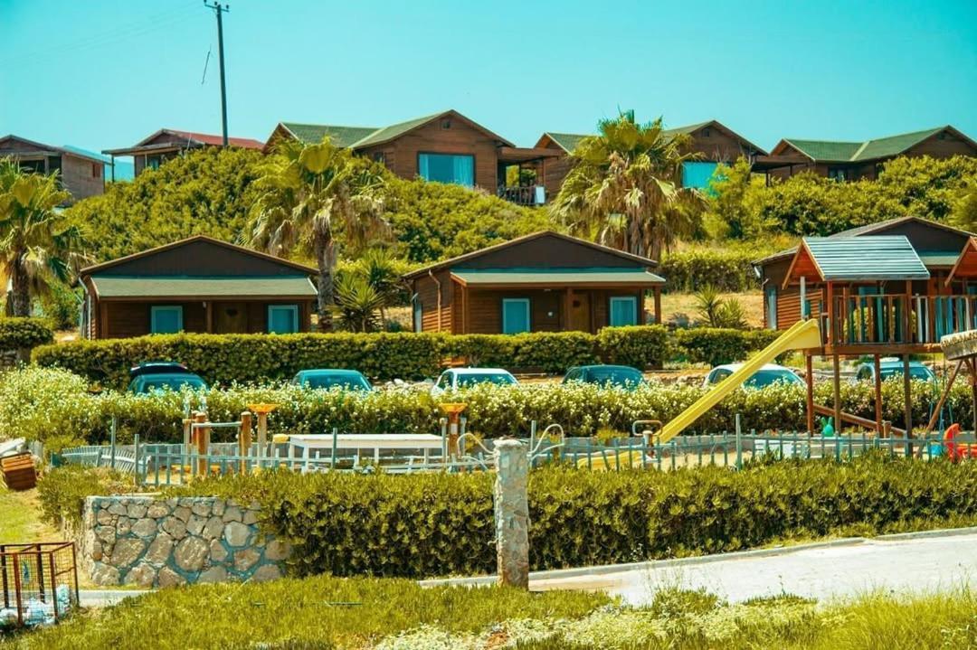 Agios Georgios  Zambak Holiday Village & Restaurant Superb Seafront Location ! מראה חיצוני תמונה